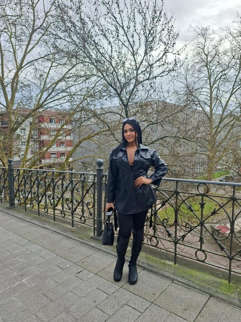 677913721: Transexual en Guipúzcoa