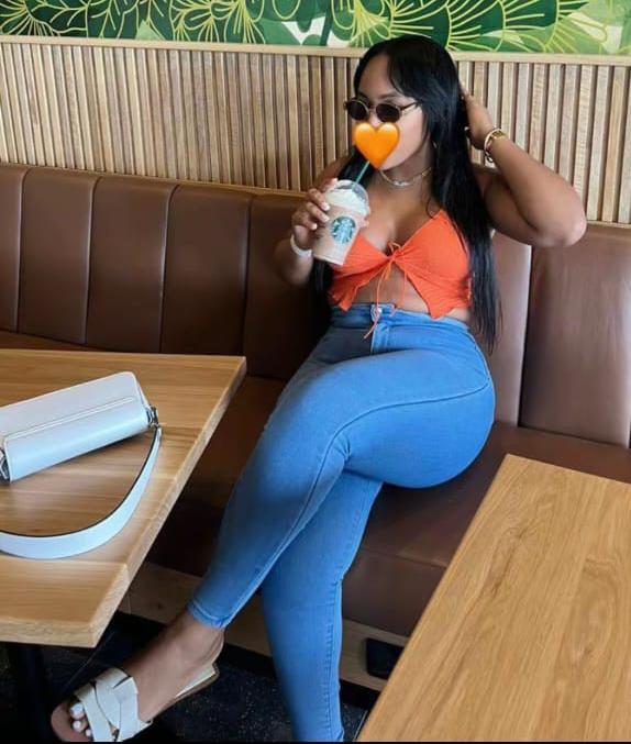 634223697: Chica busca chico en Barcelona