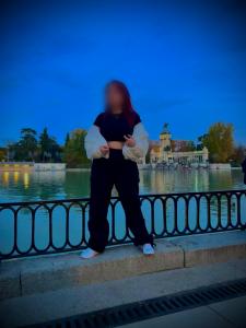 664256562: Chica busca chico en Madrid