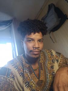 643667550: Chico busca chica en Madrid