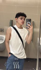 613850779: Chico busca chica en Ibiza