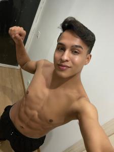 657651554: Chico busca chica en Valencia