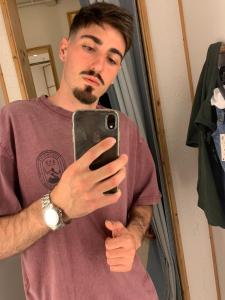 645543915: Chico busca chica en Sevilla