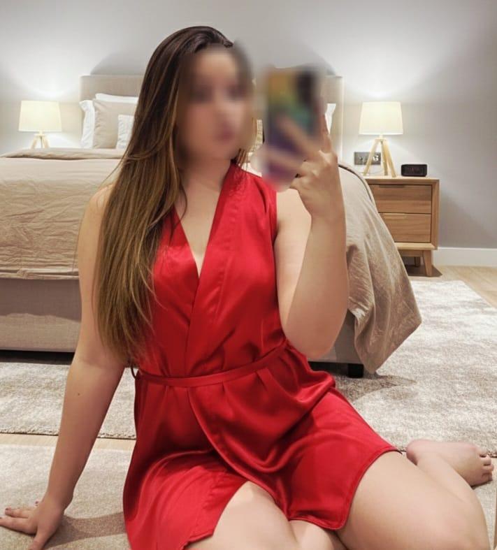 641396019: Chica busca chico en La Coruña