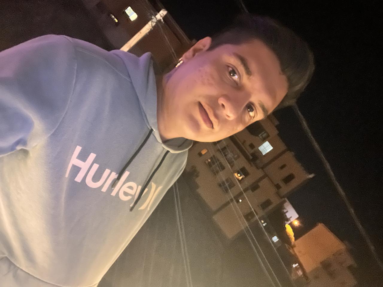 Chico busca chica en Tenerife: 