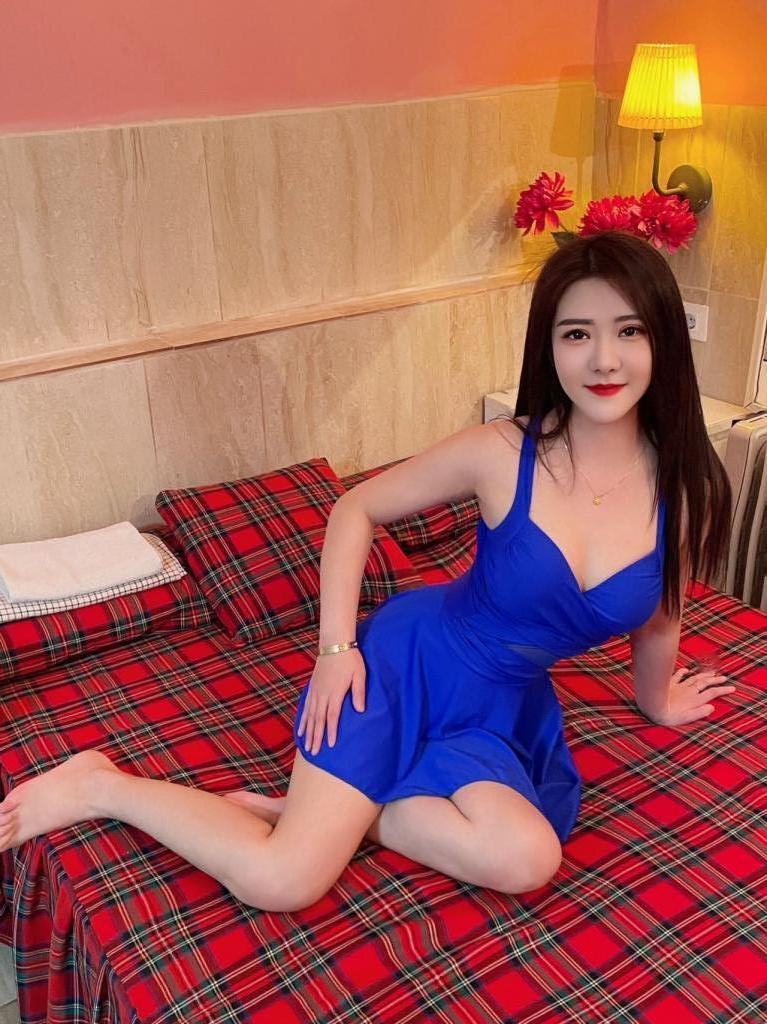 611300688: Chica busca chico en Barcelona