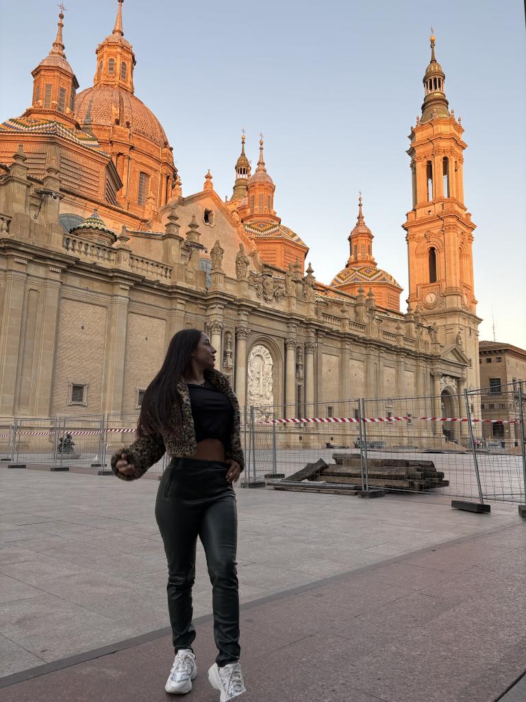 602509552: Chica busca chico en Málaga