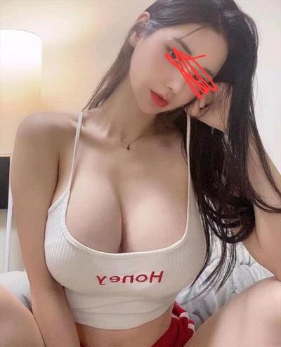 Chica busca chico en Tenerife: 