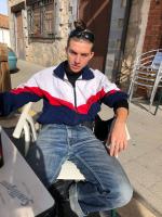 697669866: Chico busca chica en Granada