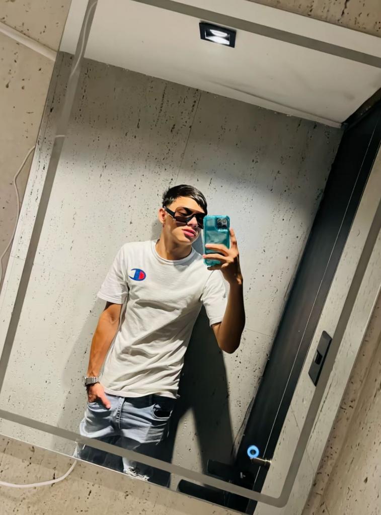 Chico busca chica en Tenerife: 