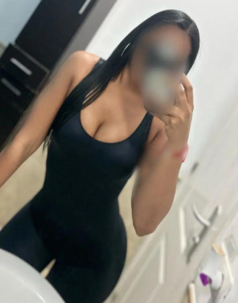 Chica busca chico en Cádiz: 