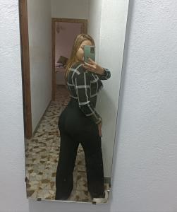 722140961: Chica busca chico en Madrid