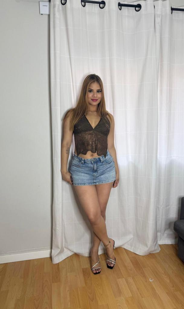 634167469: Chica busca chico en Barcelona