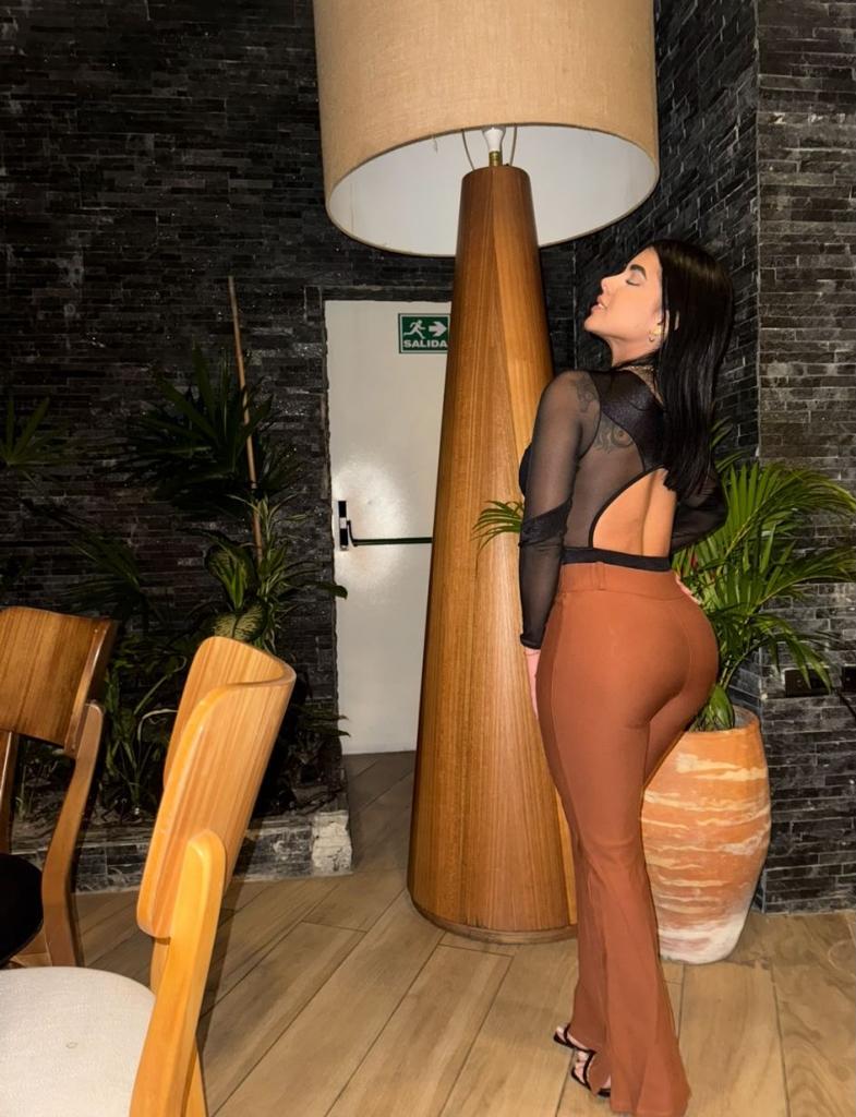 Chica busca chico en Barcelona: Chica busca chico