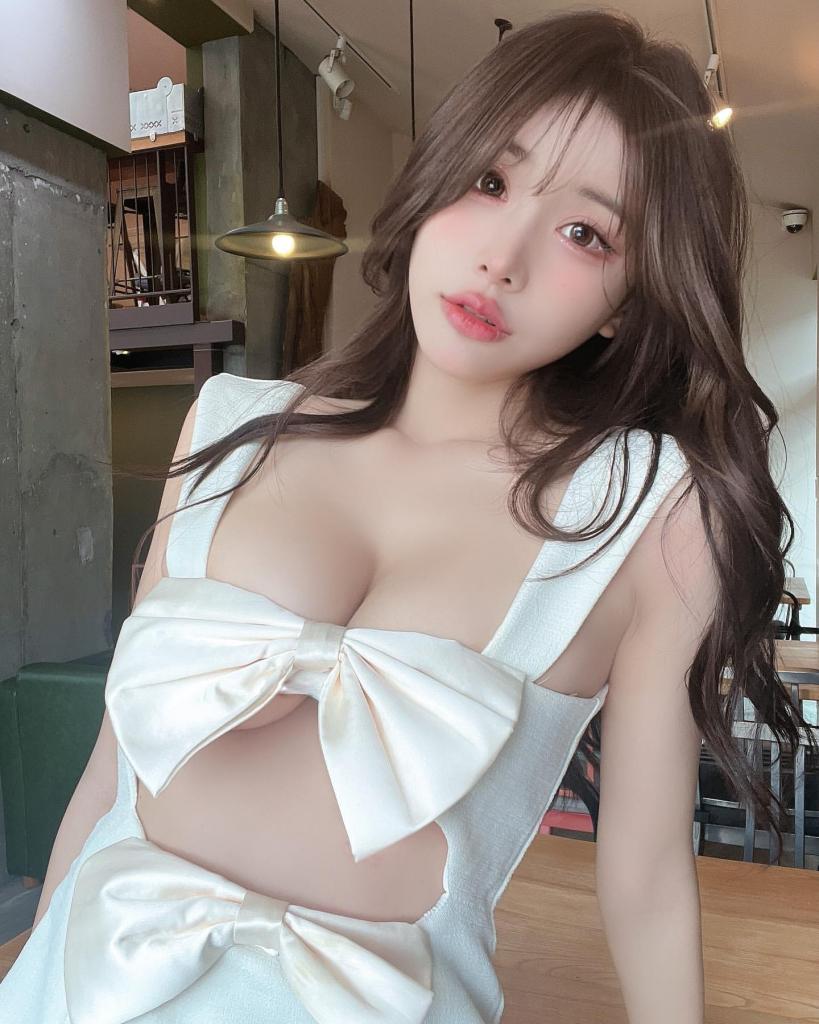 Chica busca chico en Alicante: Chica busca chico
