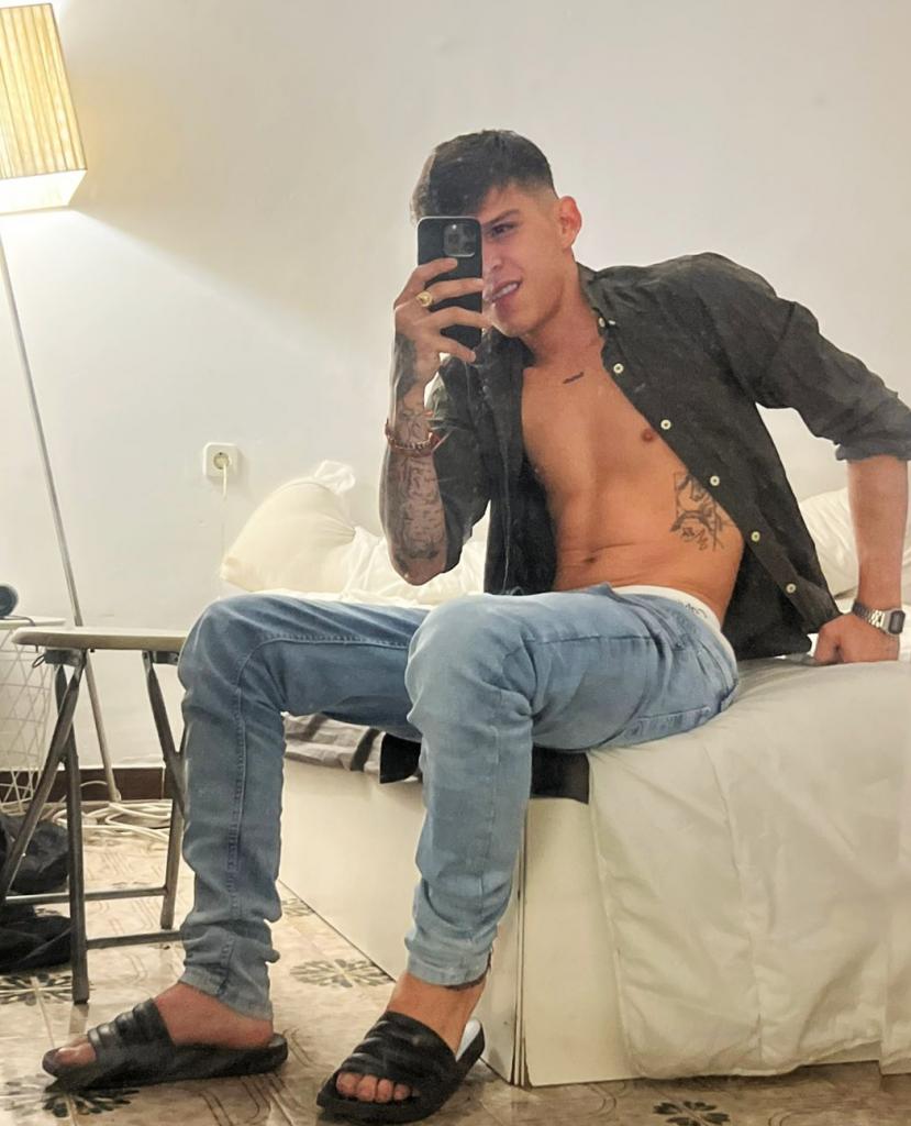 Chico busca chica en Mallorca: 