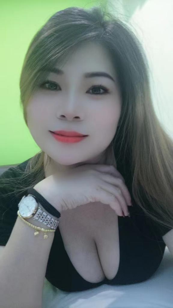 Chica busca chico en Granada: 