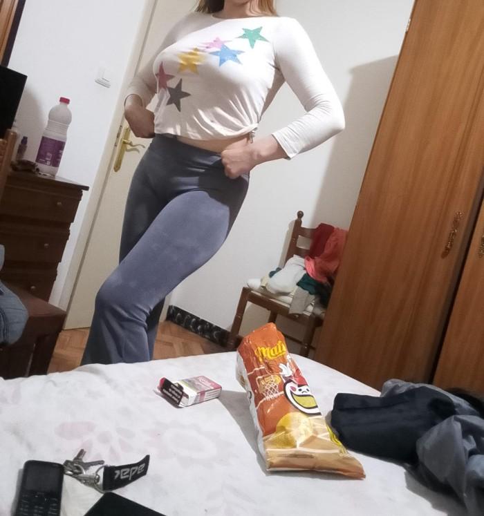 614551183: Chica busca chico en La Coruña