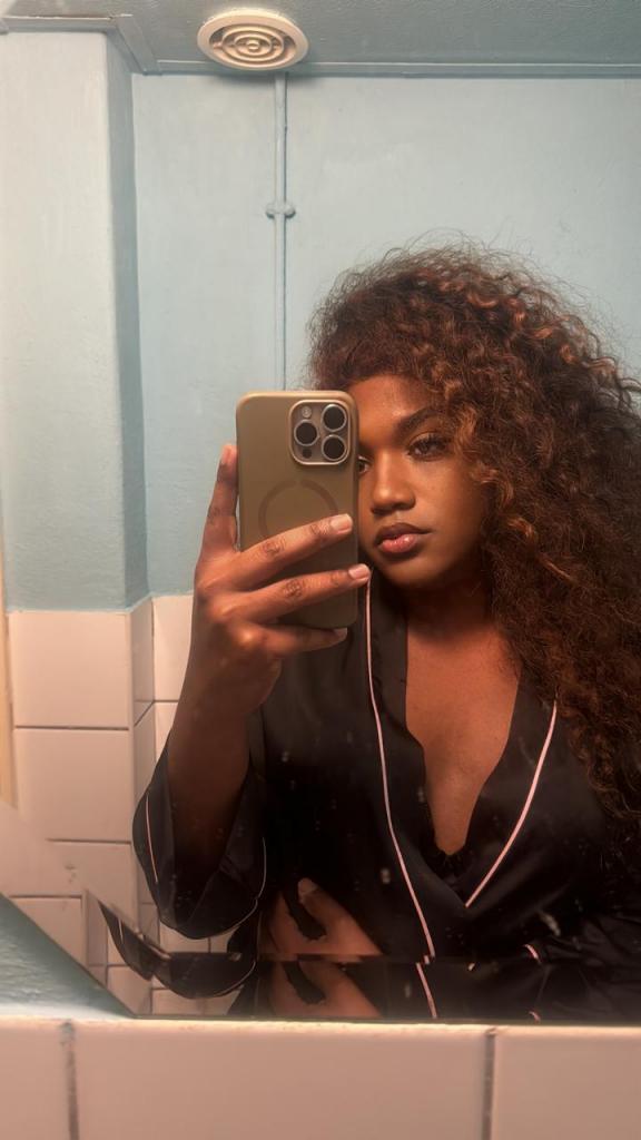 642873646: Transexual en Gerona