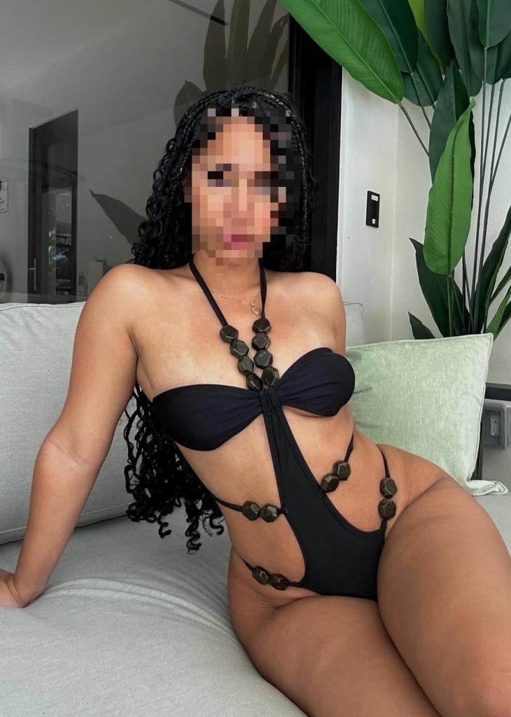 Chica busca chico en Zaragoza: Chica busca chico