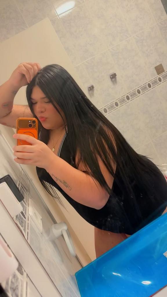 631724481: Chica busca chico en Tenerife