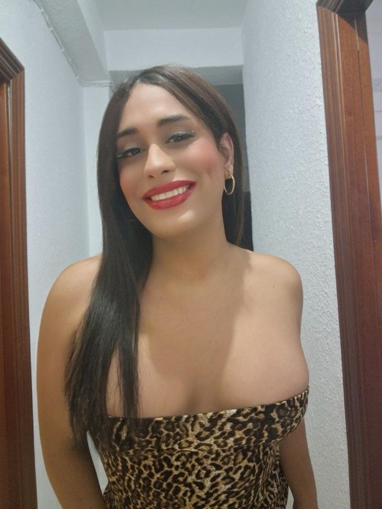 Travesti en Almería: Transexuales y Travestis