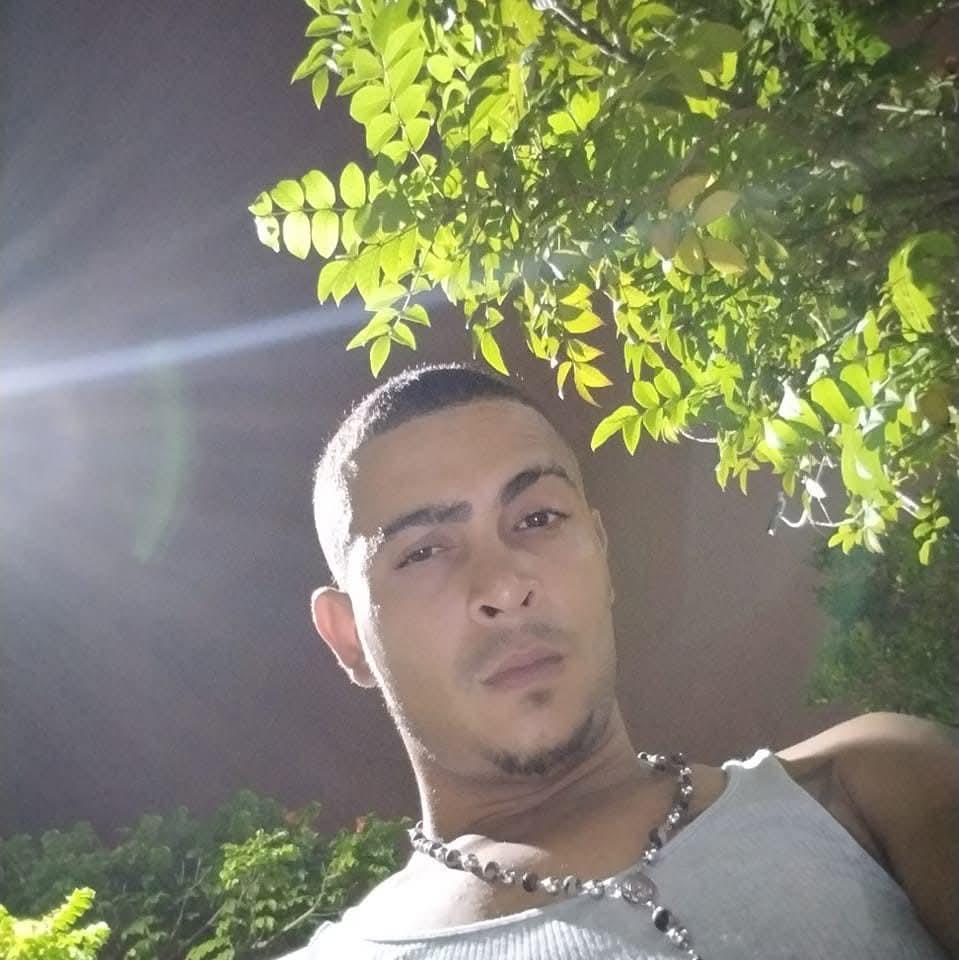 Chico busca chica en Las Palmas: 