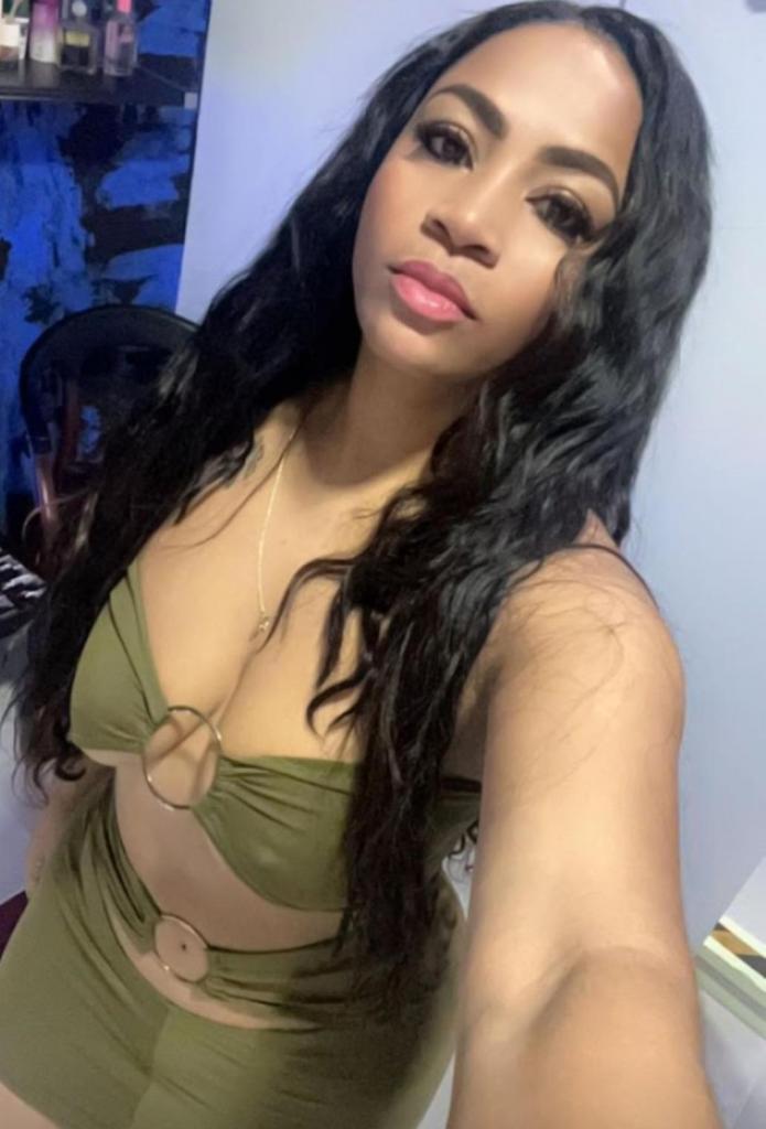 698947314: Chica busca chico en Alicante