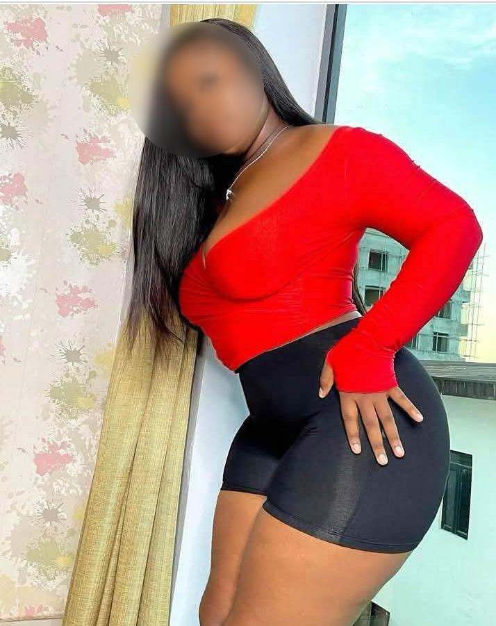 631180486: Chica busca chico en Málaga