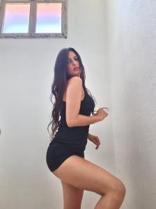 641990148: Chica busca chico en Madrid