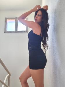 641990148: Chica busca chico en Madrid