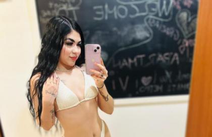 612242617: Chica busca chico en Barcelona