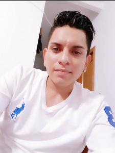 643674816: Chico busca chica en Murcia