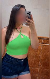 697906552: Chica busca chico en Barcelona