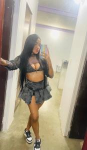 624770300: Chica busca chico en Madrid