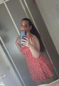631390363: Chica busca chico en Madrid