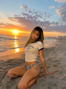 691338586: Chica busca chico en Madrid