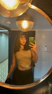 711127055: Chica busca chico en Sevilla