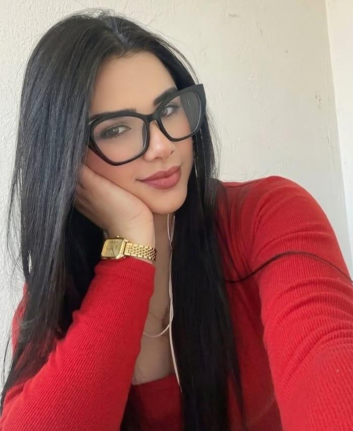 Chica busca chico en Cádiz: 