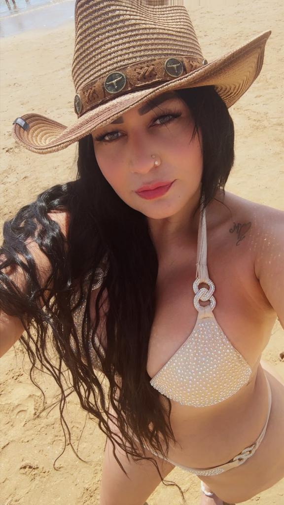 634386244: Chica busca chico en Málaga