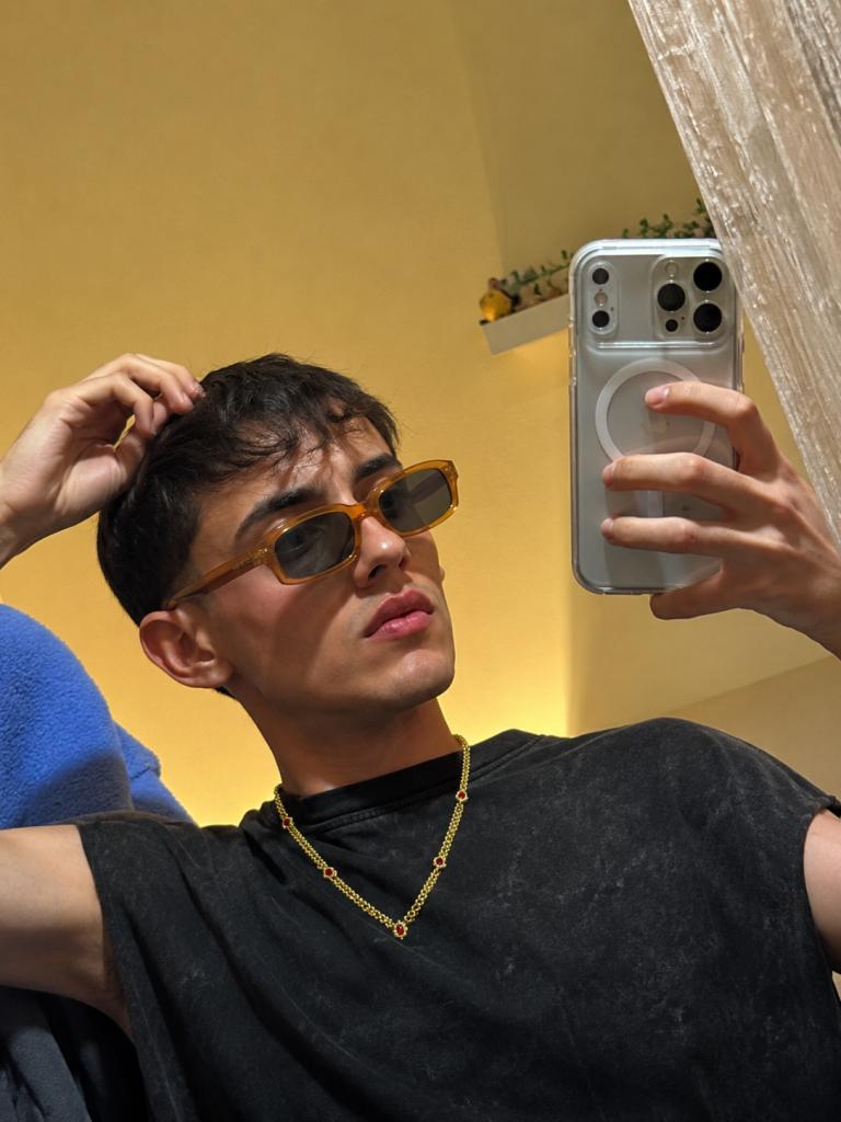 Chico busca chica en Mallorca: 