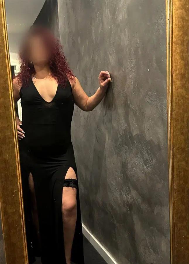 Chica busca chico en Sevilla: 