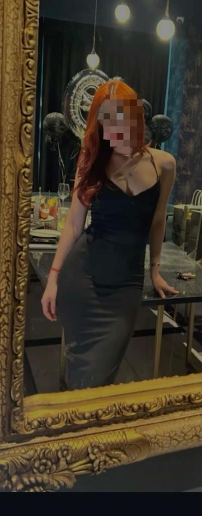 632978126: Chica busca chico en Sevilla