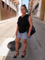 698306727: Chica busca chico en Gerona