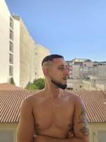 685393488: Chico busca chica en Sevilla