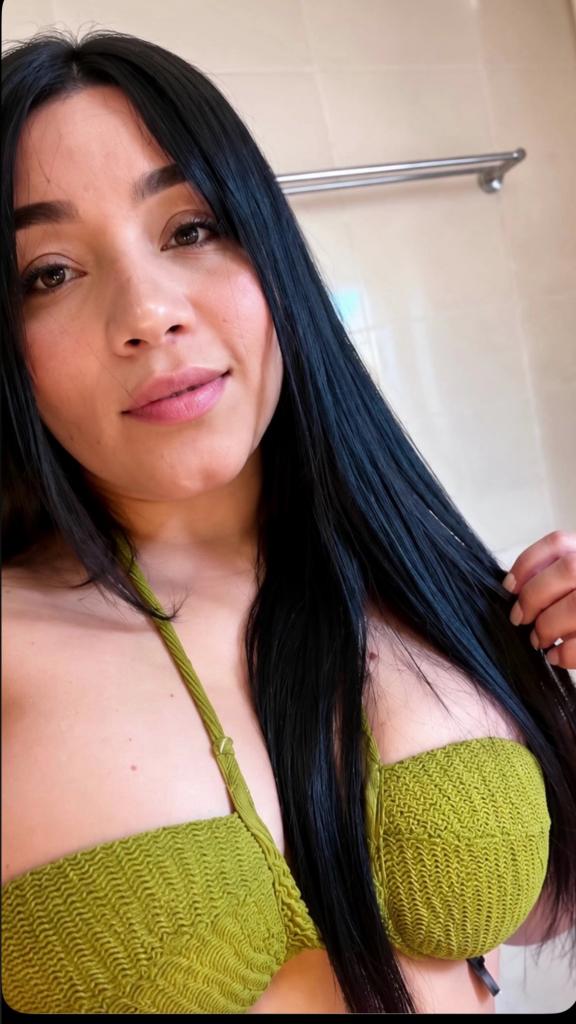 613421353: Chica busca chico en Málaga