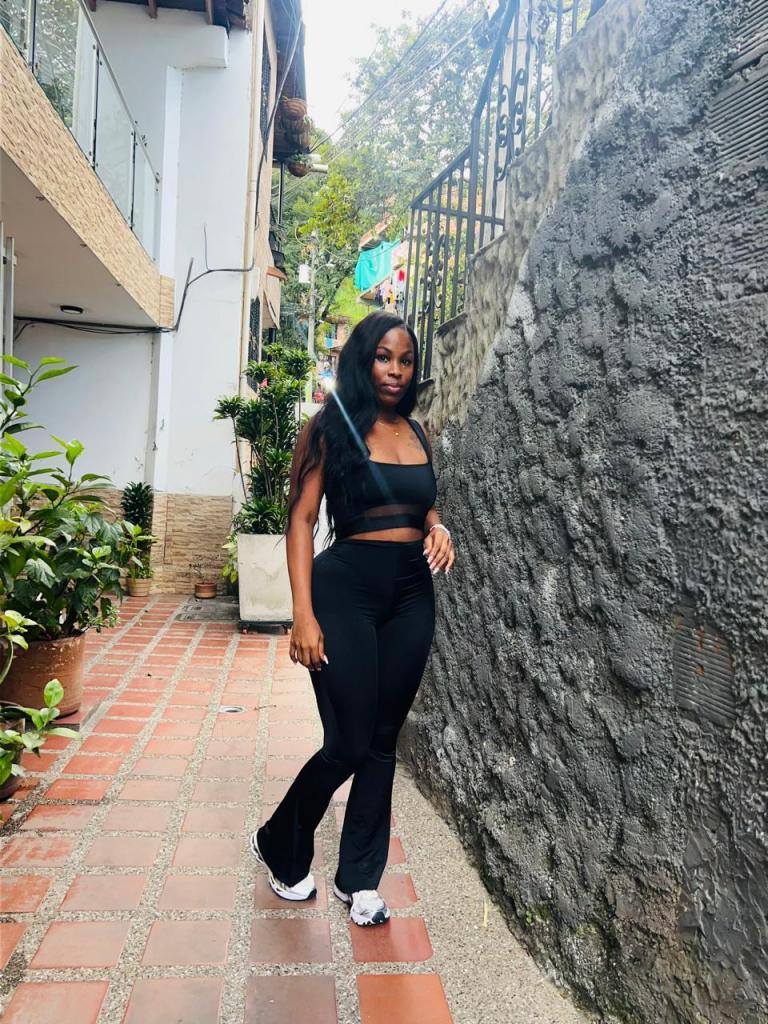 631524257: Chica busca chico en Valencia