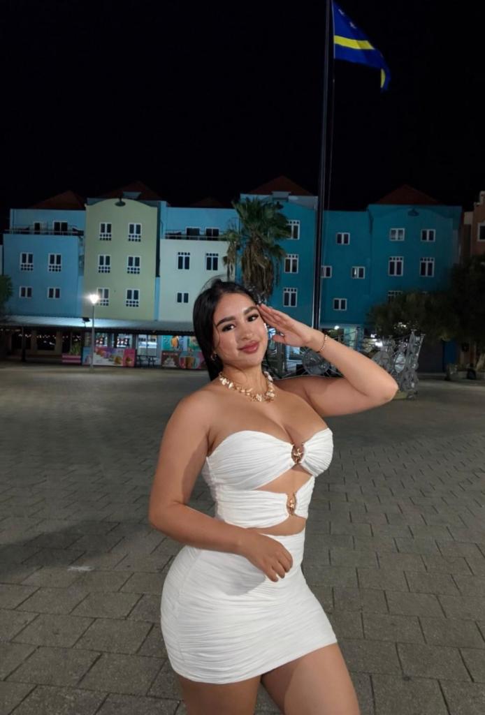 Chica busca chico en Málaga: Chica busca chico