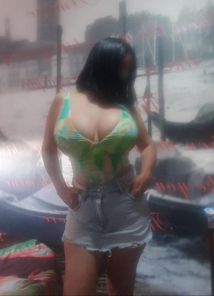 Chica busca chico en Barcelona: 
