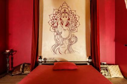 624697300: Chica busca chico en Madrid